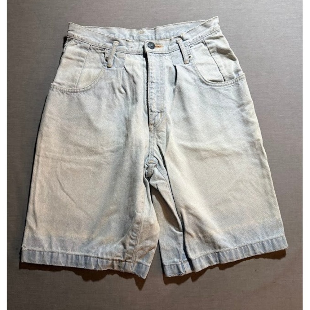 Vintage Edwin Company LTD Denim Shorts Women's Pleated Blue Light 26X10 Zip 90s.